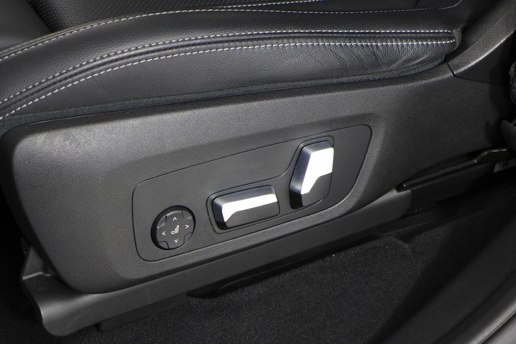 Thumbnail: 2022 BMW X3 - 23