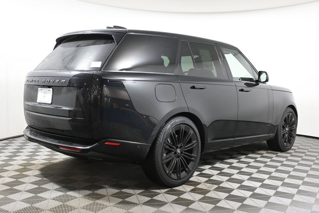 2023 Land Rover Range Rover SE 7