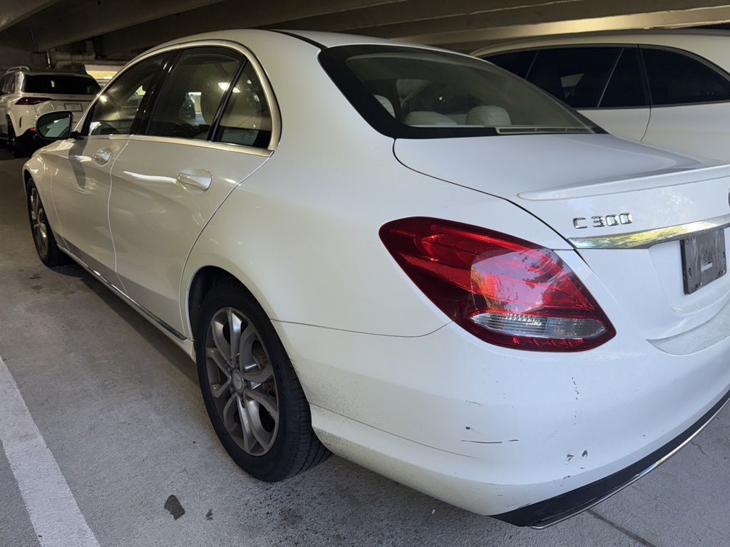 Thumbnail: 2015 Mercedes-Benz C-Class - 5