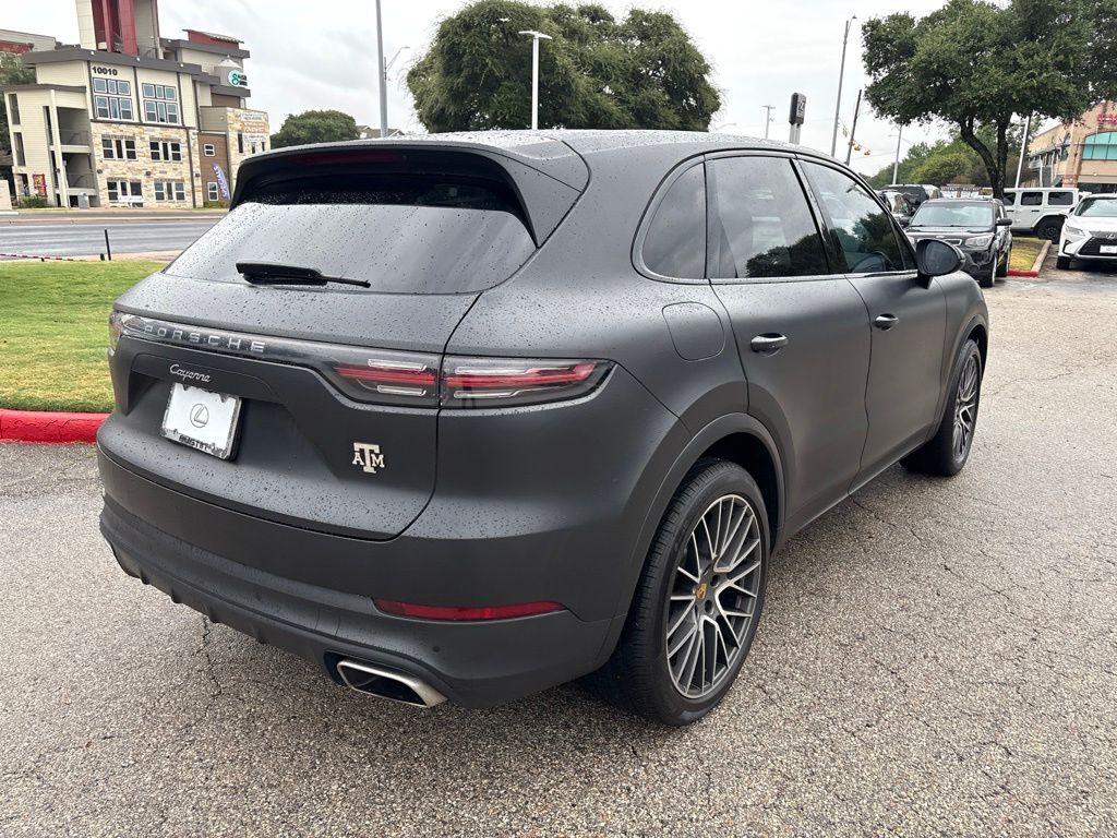 Thumbnail: 2021 Porsche Cayenne - 5