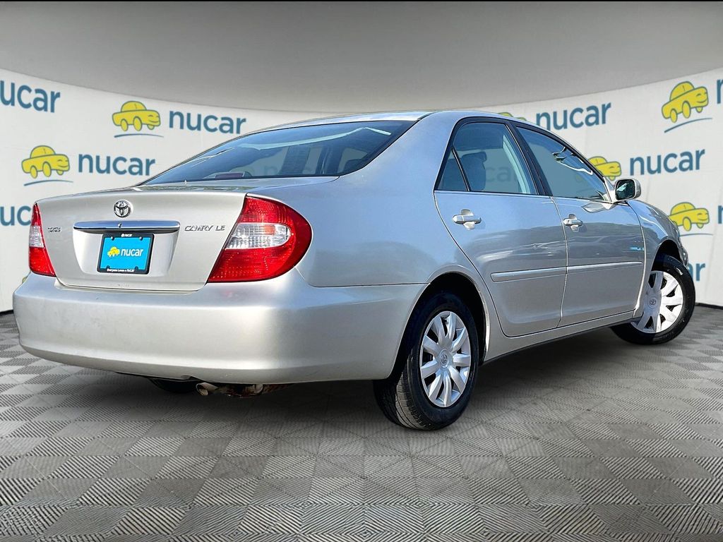 2004 Toyota Camry — photo 6