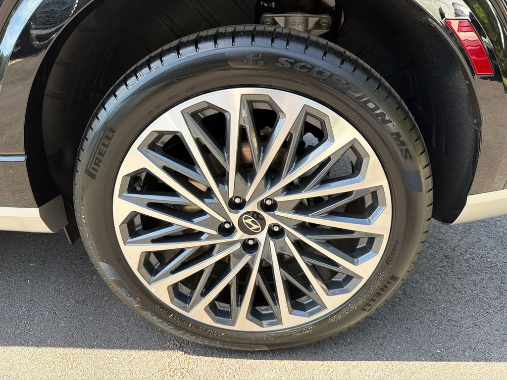 New 2026 Black Hyundai Calligraphy image 21