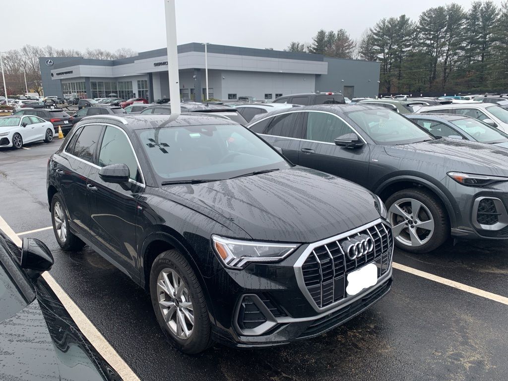 Thumbnail: 2025 Audi Q3 - 3