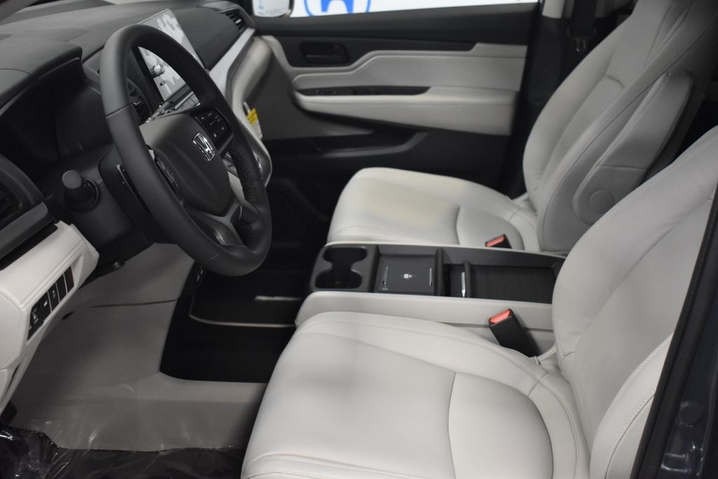 Thumbnail: 2026 Honda Odyssey - 20