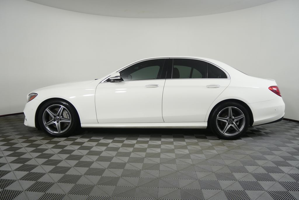Thumbnail: 2019 Mercedes-Benz E-Class - 6