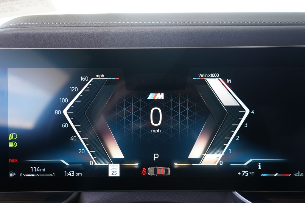 2025 BMW 7 Series 760i xDrive 17