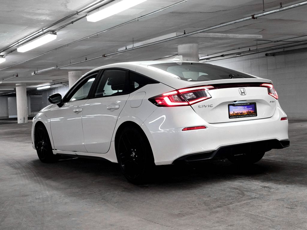 2022 Honda Civic Hatchback Sport photo 4