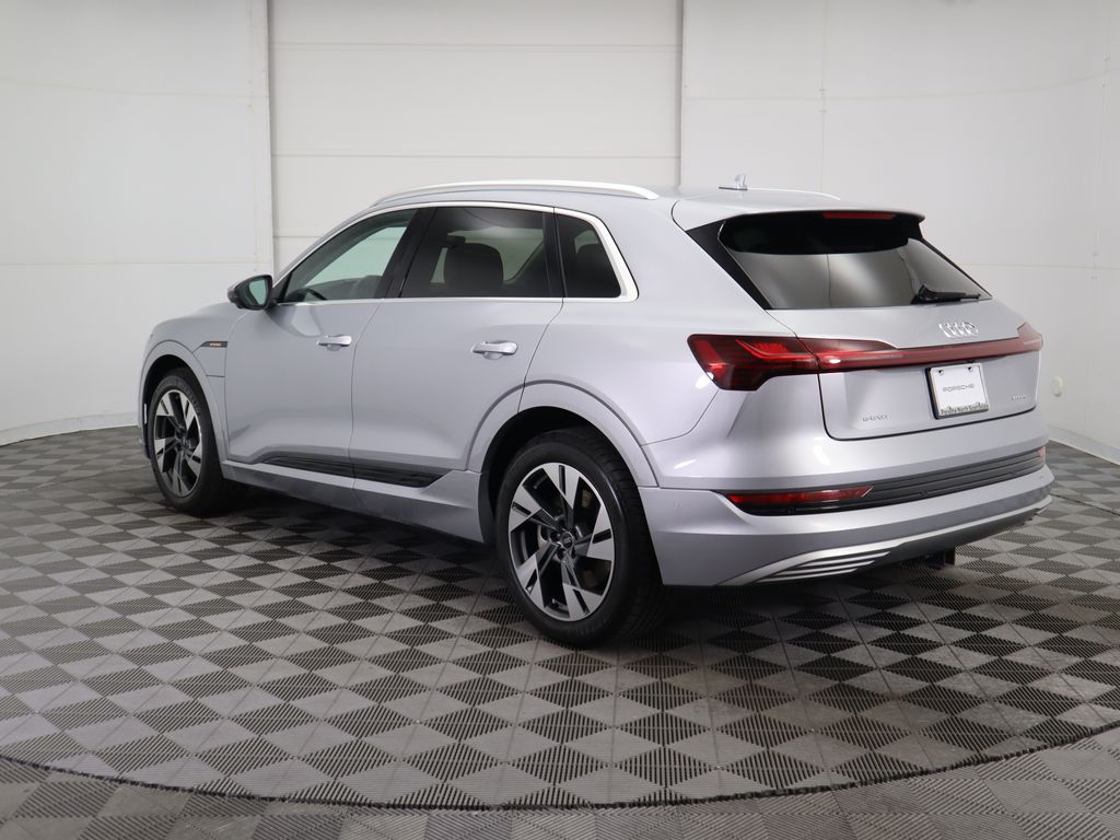 2021 Audi e-tron Premium Plus 7