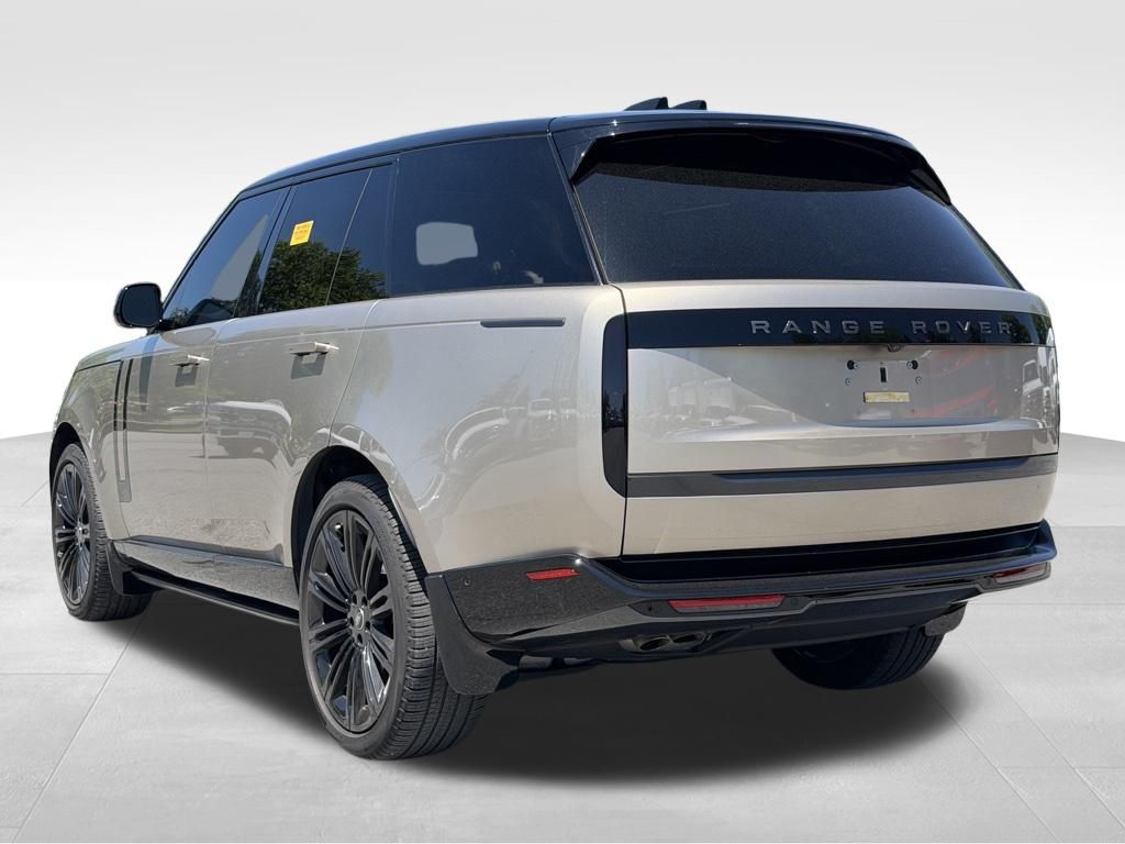 2024 Land Rover Range Rover P530 SE