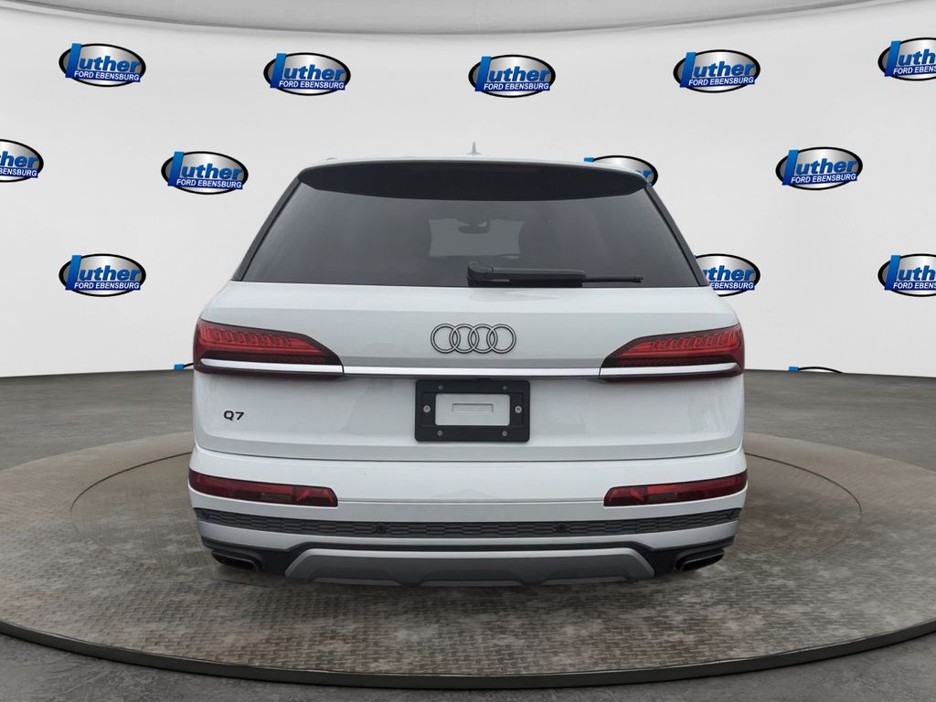 2025 Audi Q7 55 Premium Plus - 3