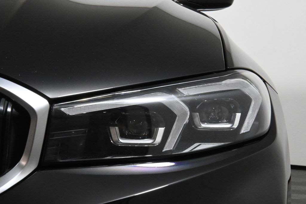 Thumbnail: 2023 BMW 3 Series - 11