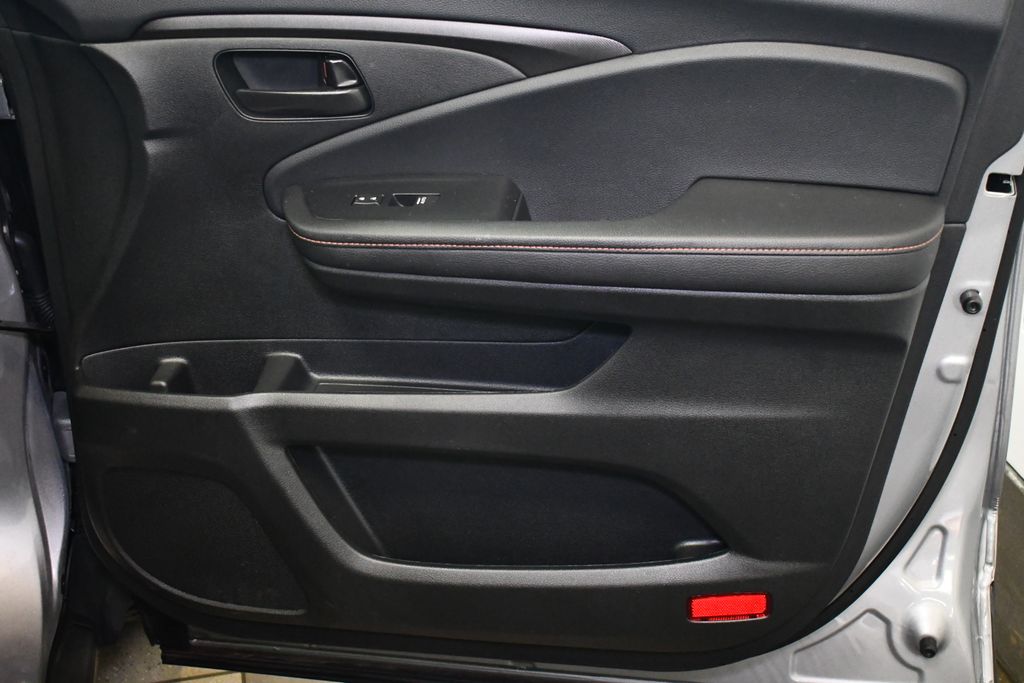 Thumbnail: 2024 Honda Passport - 31