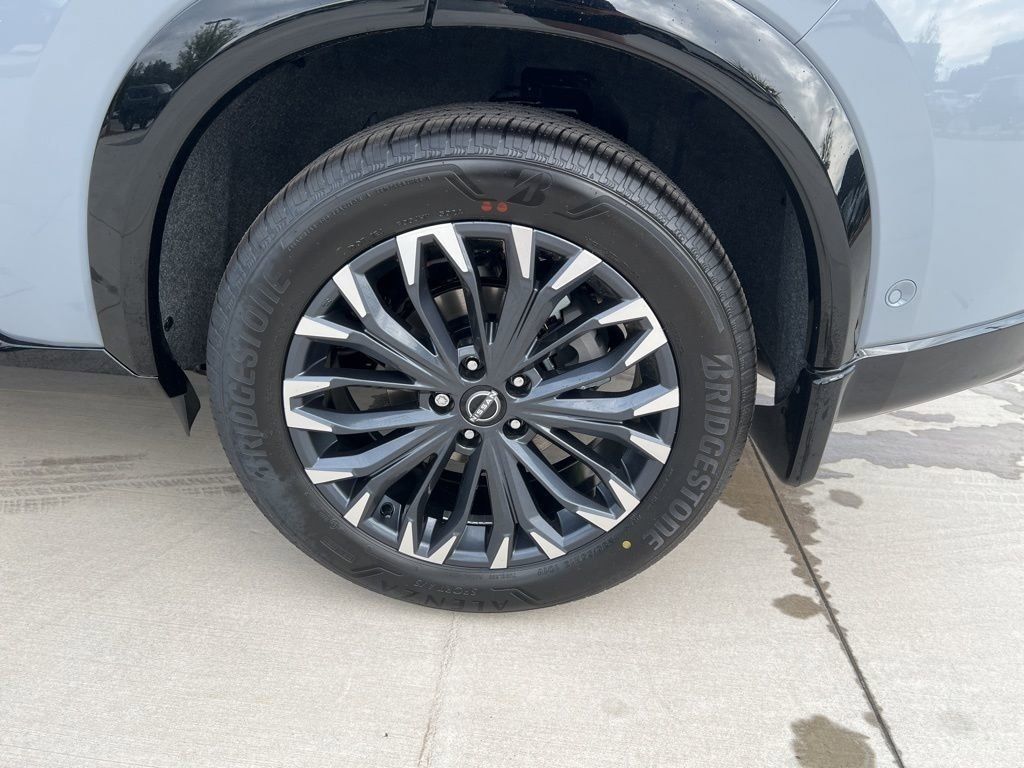 2025 Boulder Gray Pearl Nissan Rogue Platinum FWD SUV