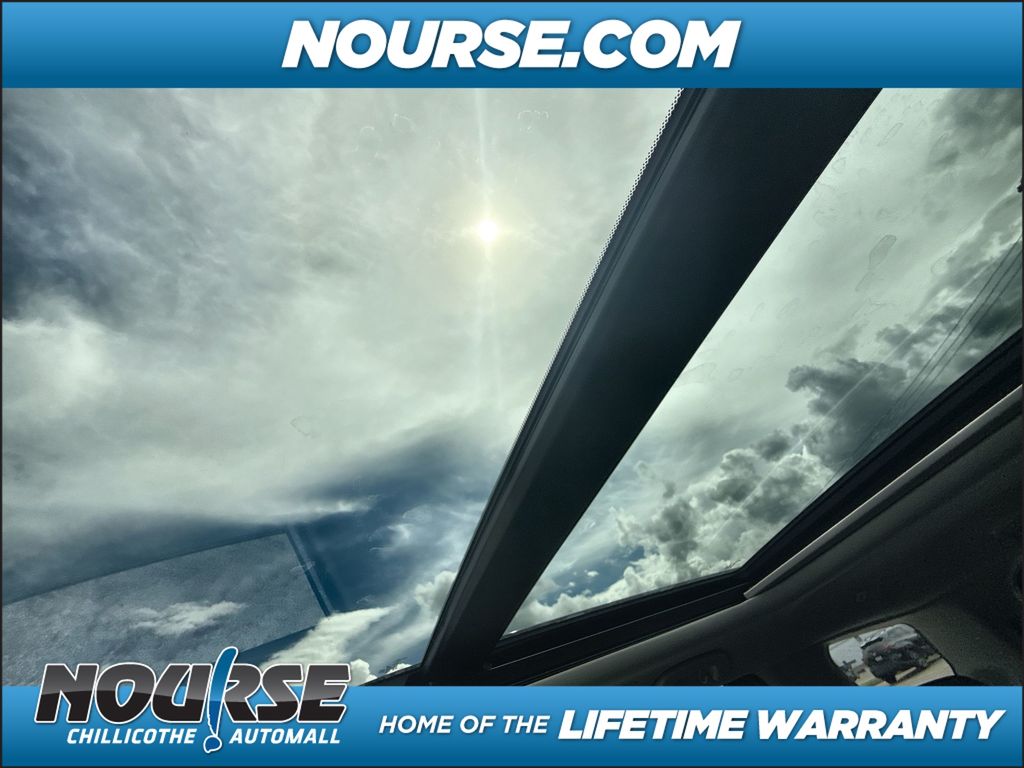 2025 Honda Pilot Touring photo