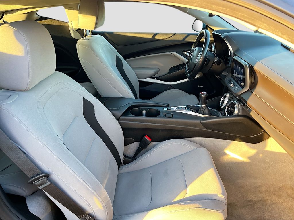 Used 2023 Gray Chevrolet LT1 image 26