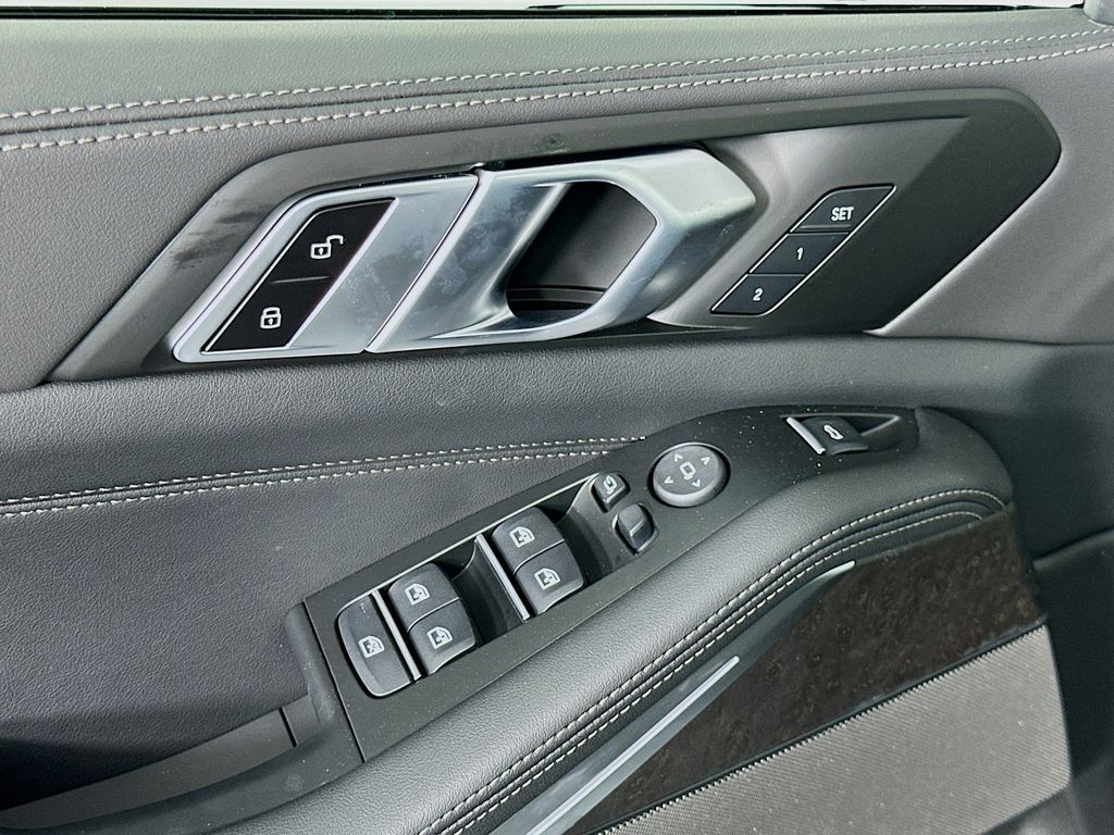 Thumbnail: 2026 BMW X5 - 20