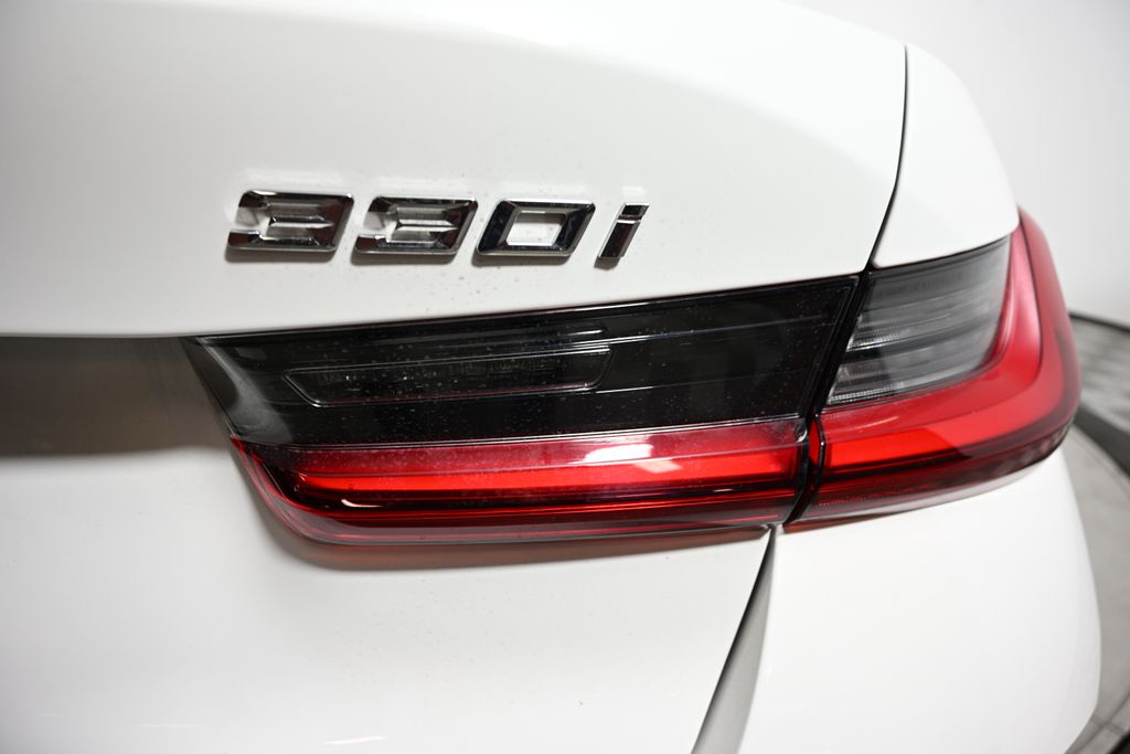 Thumbnail: 2026 BMW 3 Series - 11