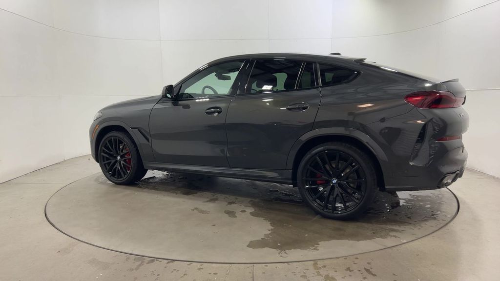 Thumbnail: 2026 BMW X6 - 6