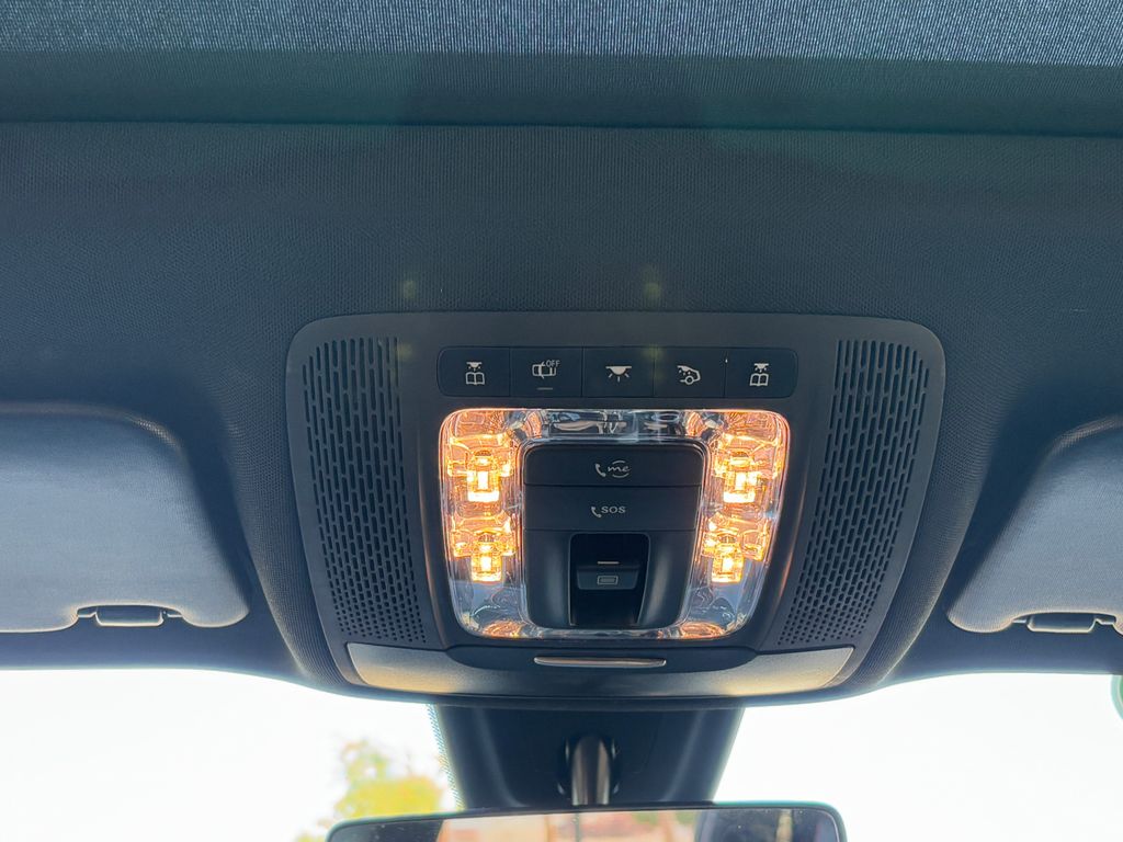 Thumbnail: 2020 Mercedes-Benz GLB - 23