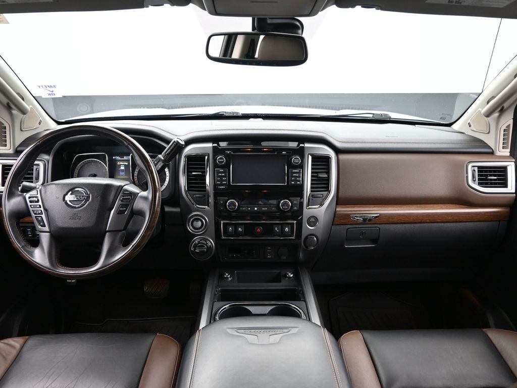 2017 Nissan Titan Platinum Reserve