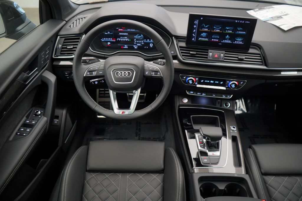 2024 Audi SQ5  13