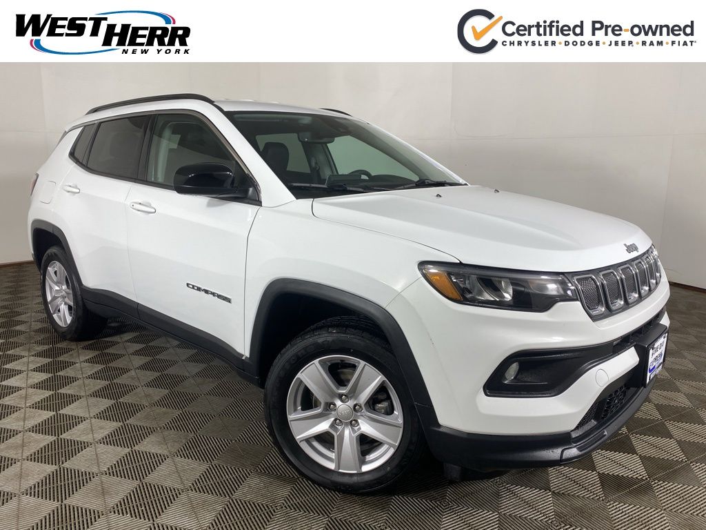 Bright White Clearcoat 2022 Jeep Compass Latitude 4WD SUV / Crossover Four-Wheel Drive 9-Speed Automatic