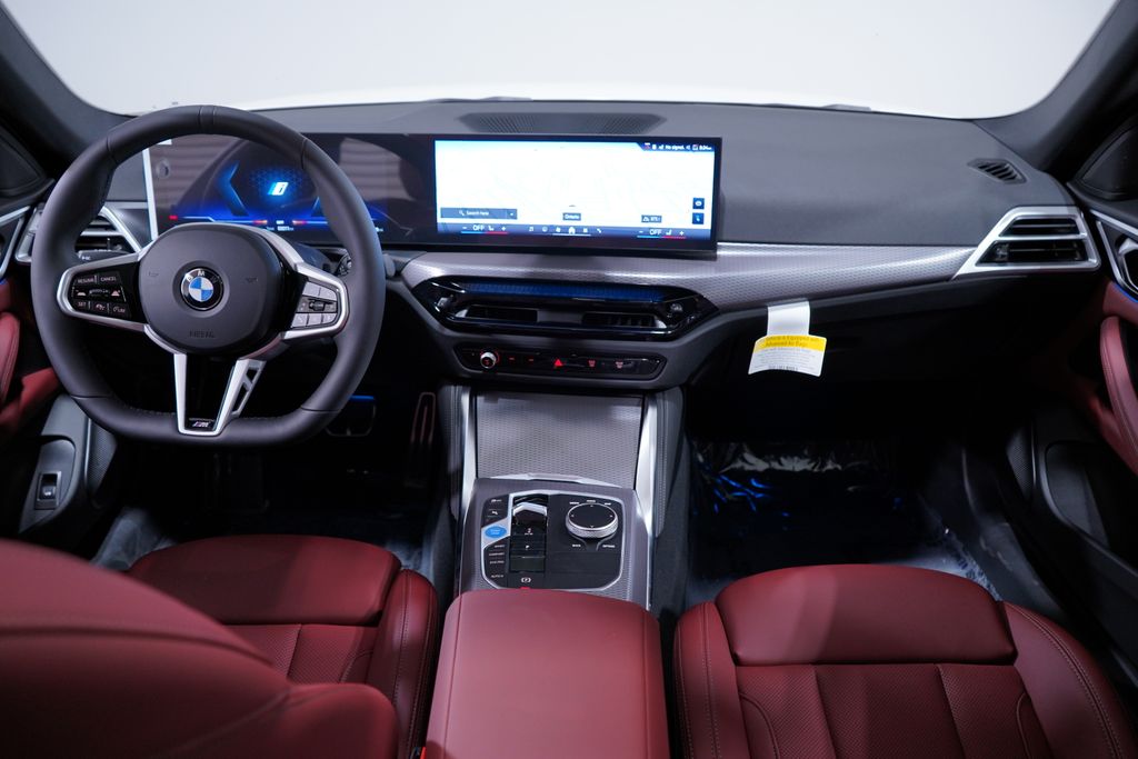 Thumbnail: 2026 BMW i4 - 10