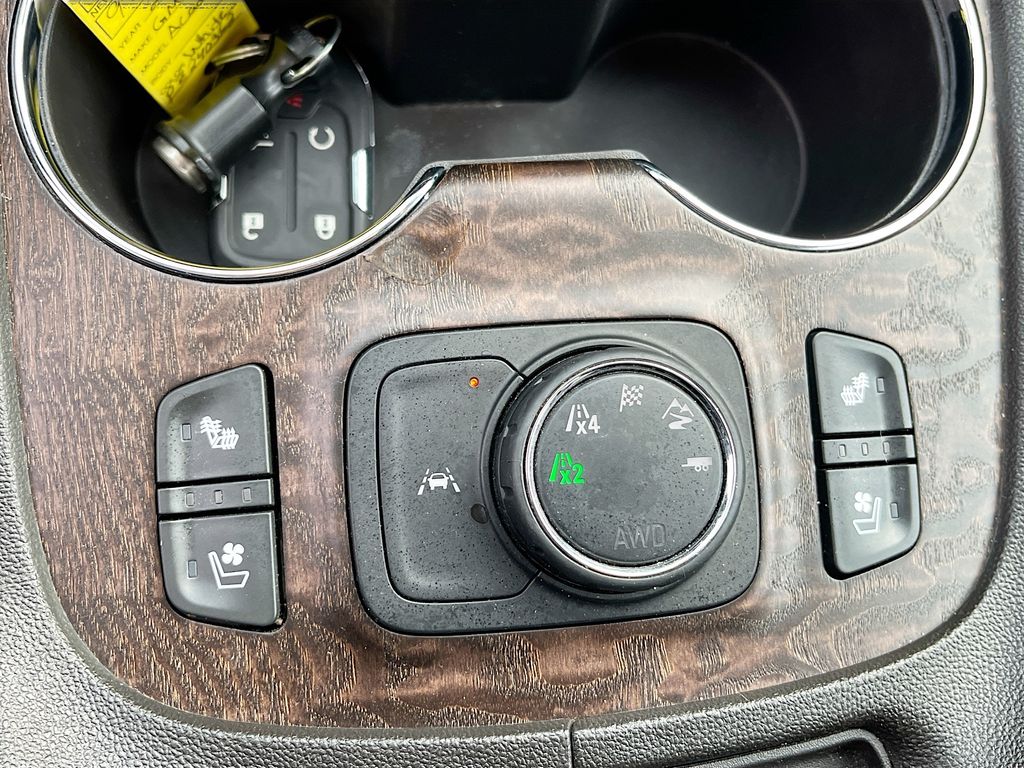 2023 GMC Acadia Denali - Photo 21