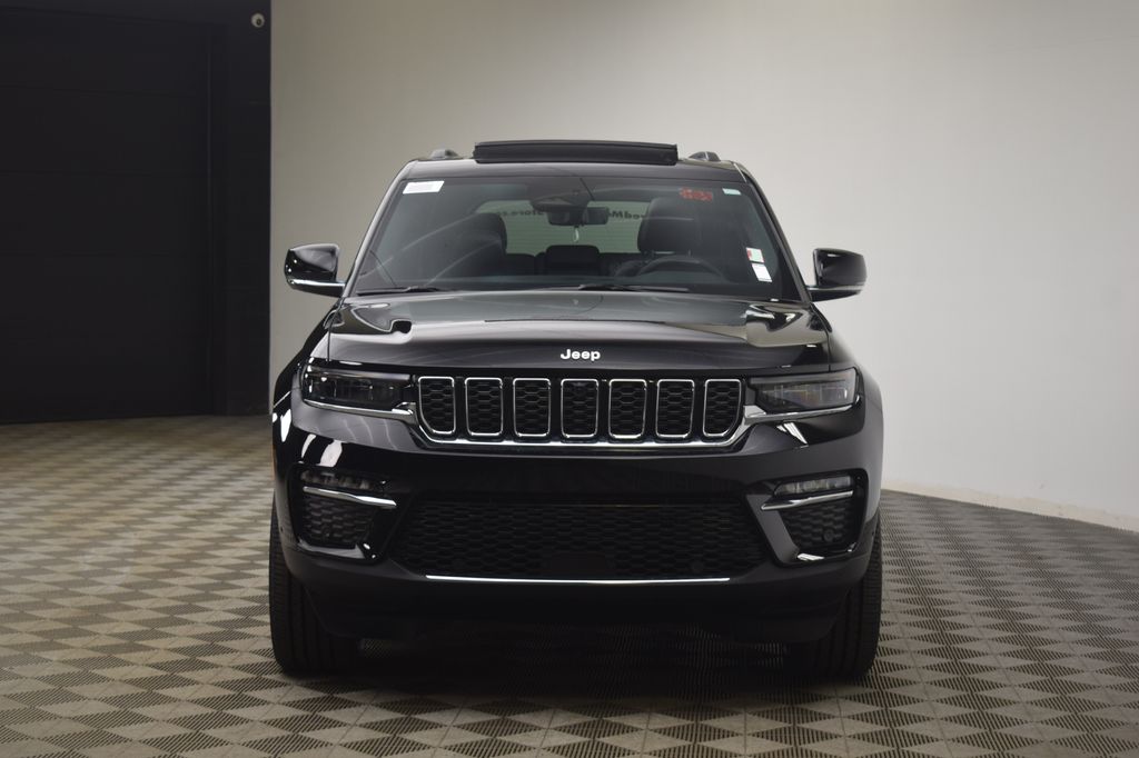 new 2025 Jeep Grand Cherokee car, priced at $47,093