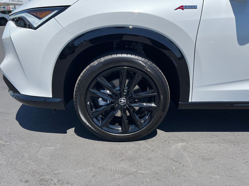 Thumbnail: 2025 Acura ADX - 5