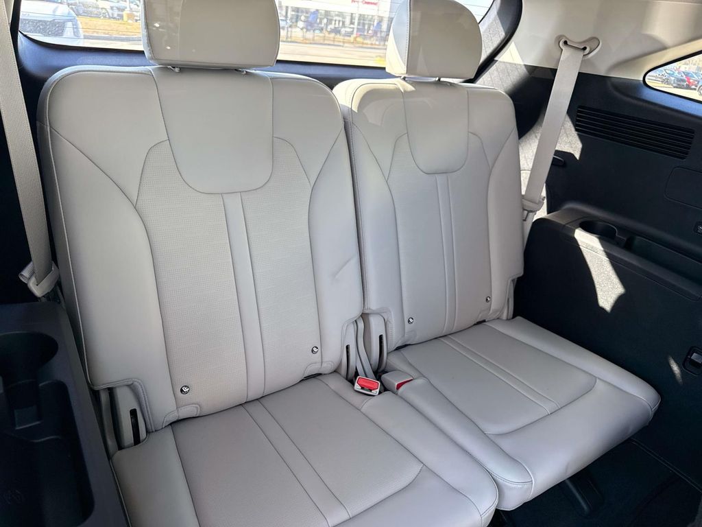 New 2025 Red Kia X-Line SX image 11