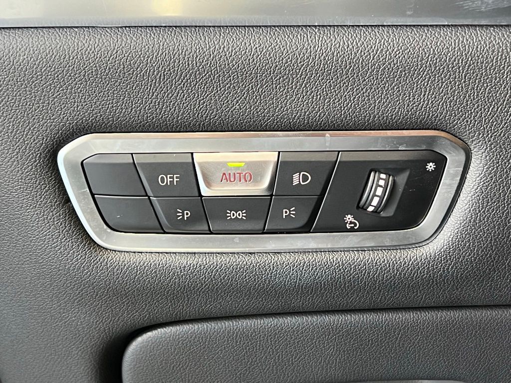 Thumbnail: 2023 BMW X7 - 20