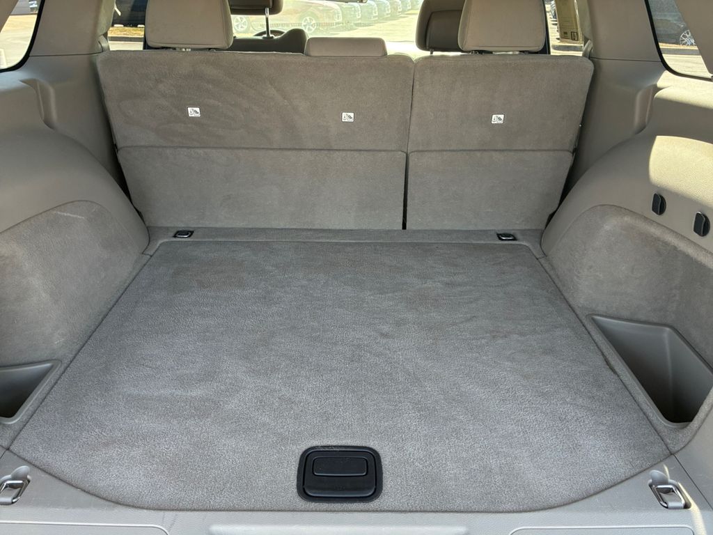 Used Car 2011 Jeep Grand Cherokee  Laredo For Sale Under $10,000 In Austin, Texas