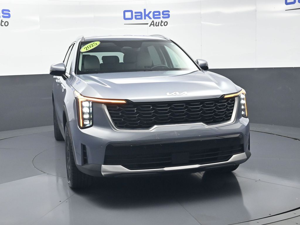 2025 Everlasting Silver Kia Sorento S AWD SUV