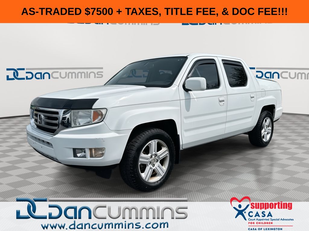White 2013 Honda Ridgeline Pickup Truck Four-Wheel Drive 5-Speed Automatic