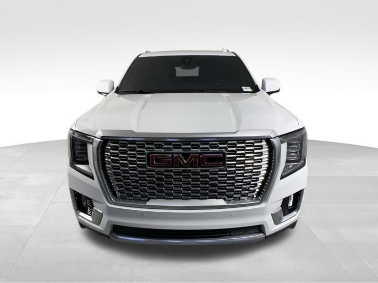 2021 GMC Yukon XL Denali 10