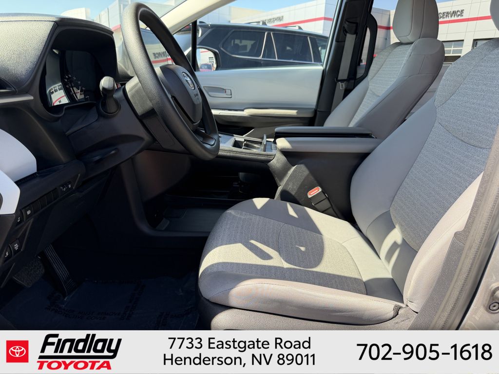 Used 2025 Toyota Sienna Van