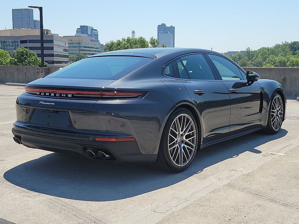 Thumbnail: 2024 Porsche Panamera - 4