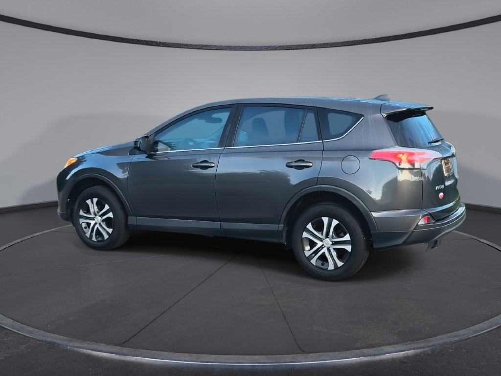 Thumbnail: 2017 Toyota RAV4 - 6