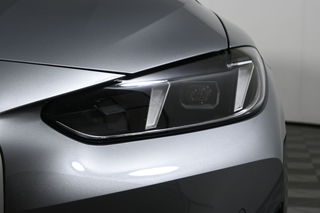 Thumbnail: 2026 BMW 4 Series - 11