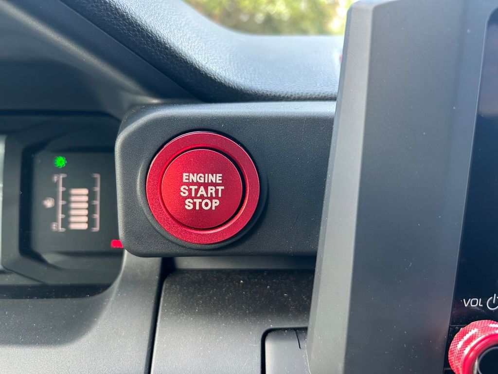 2024 Toyota Tacoma SR 22