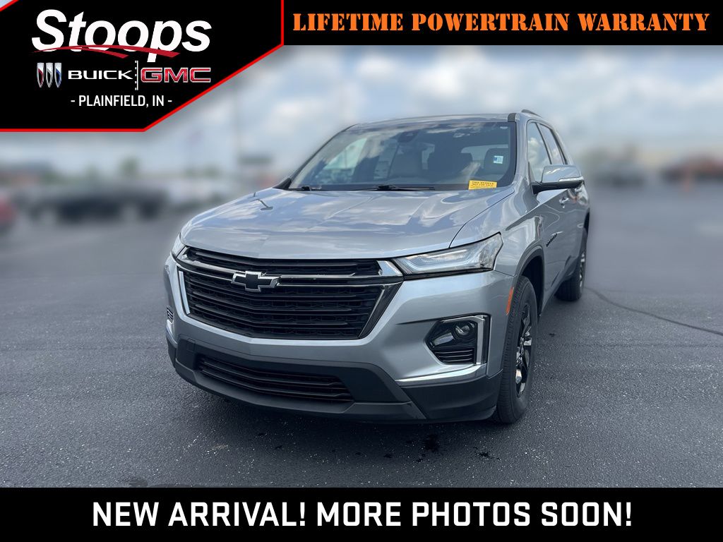 Sterling Gray Metallic 2023 Chevrolet Traverse SUV / Crossover Front-Wheel Drive 9-Speed Automatic