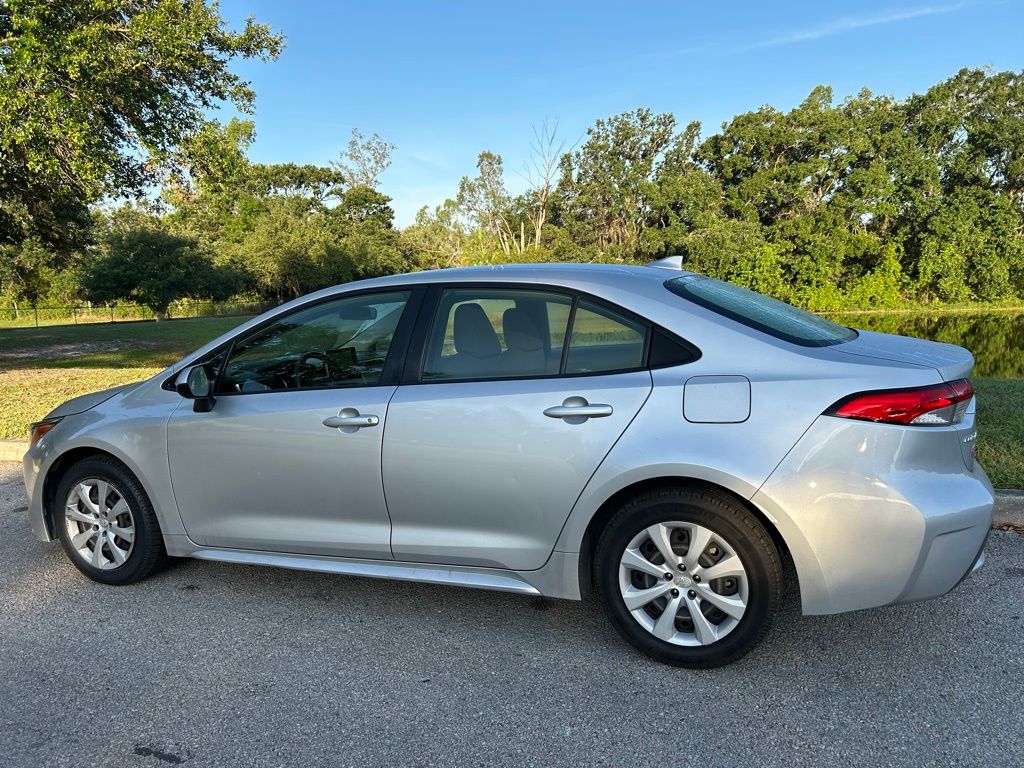 2021 Toyota Corolla LE 3