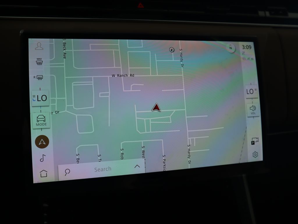 Thumbnail: 2025 Land Rover Range Rover Sport - 16