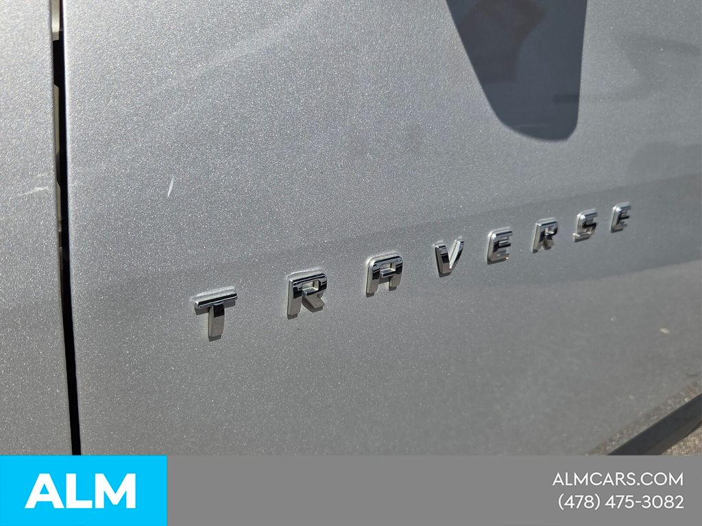 Used 2020 Silver Chevrolet LT image 18