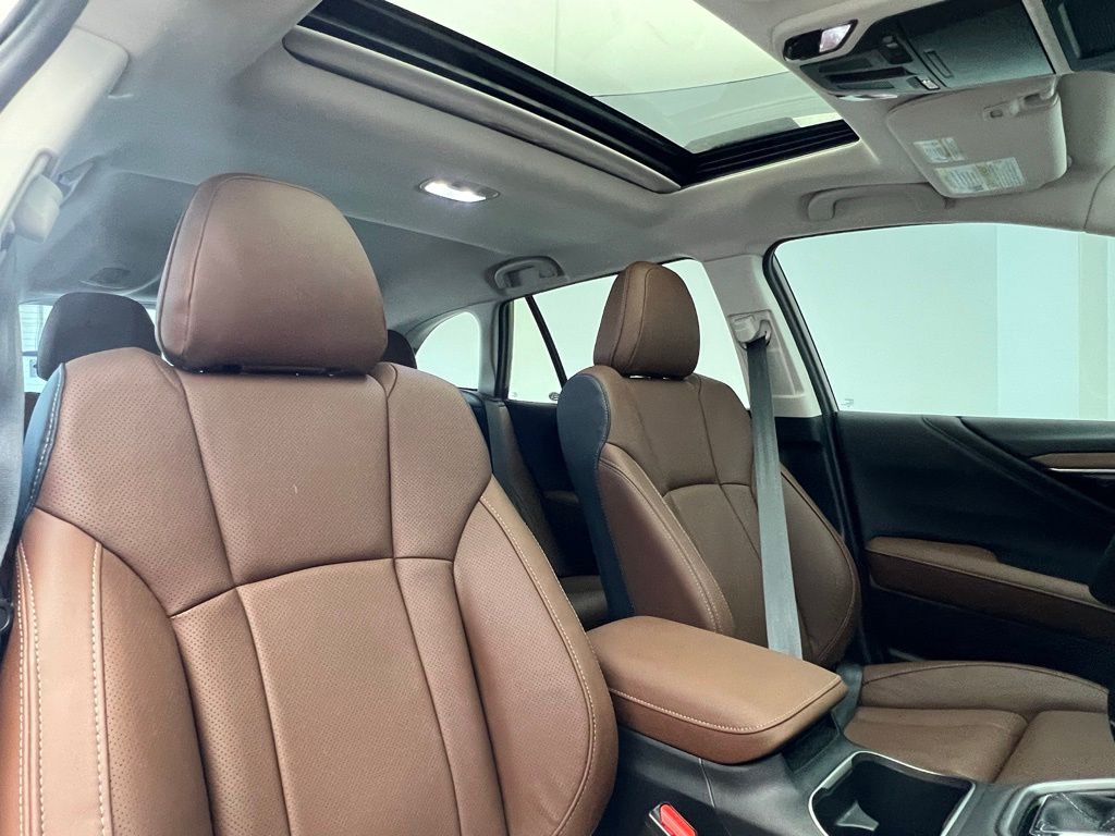 2025 Subaru Outback Touring 8