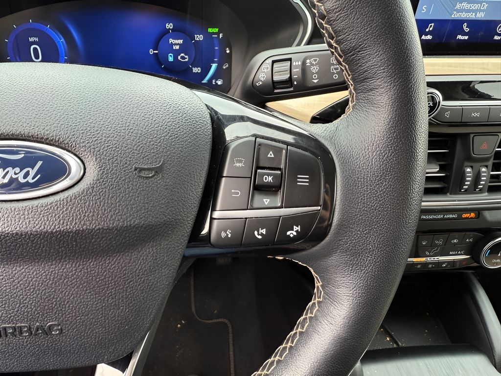 2022 Ford Escape Hybrid