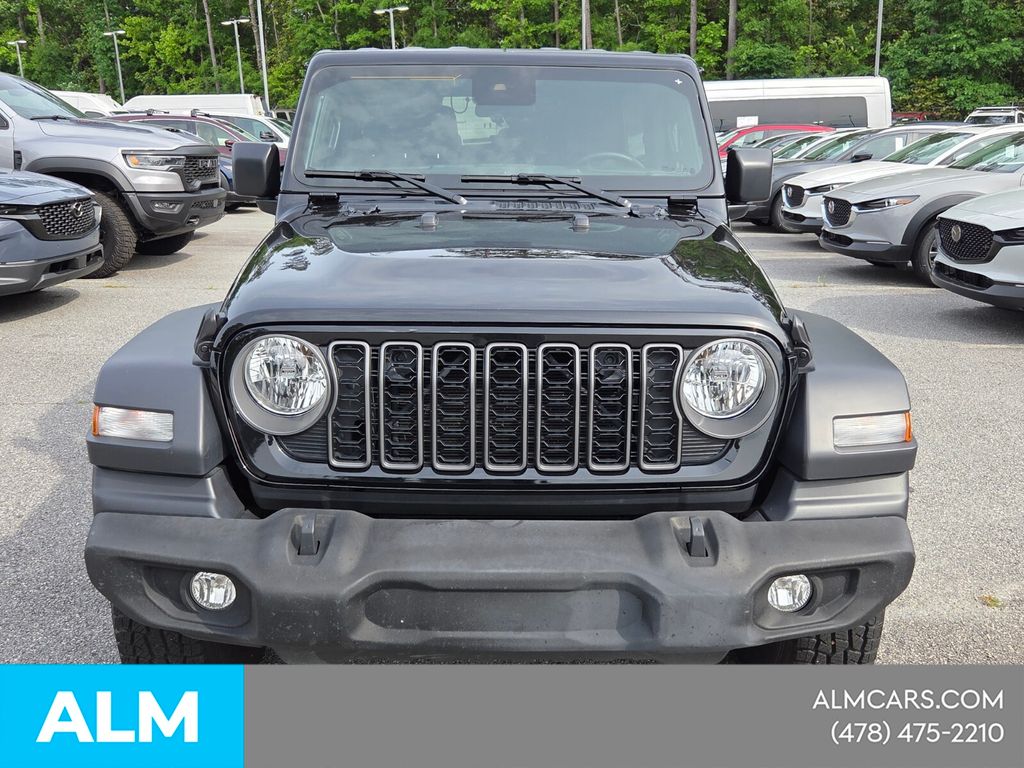 Used 2025 Black Jeep Sport S image 3