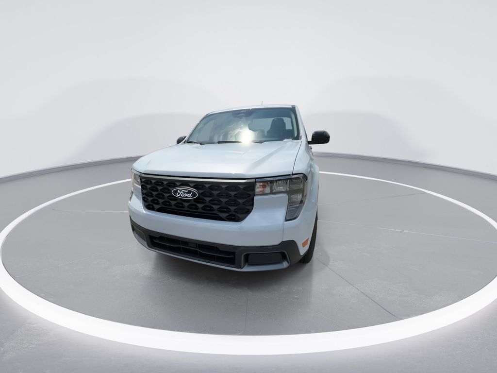 New 2026 Space White Metallic Ford XLT image 3