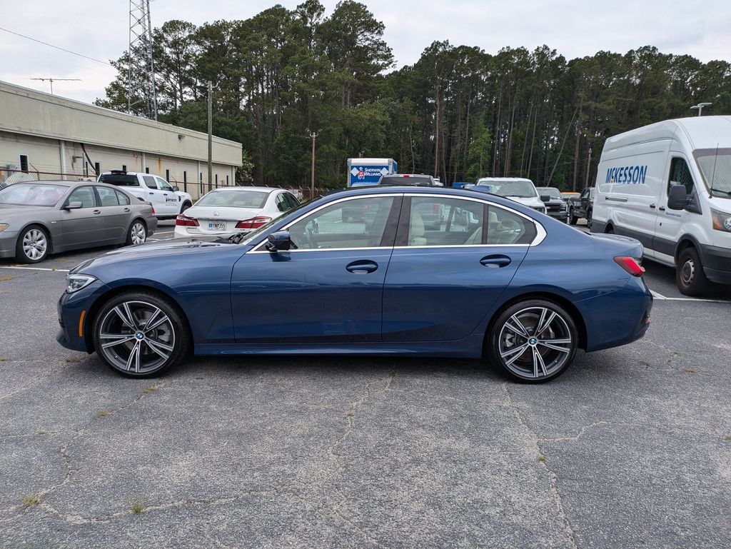 2022 BMW 330i 